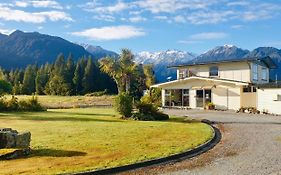 Glacier View Motel